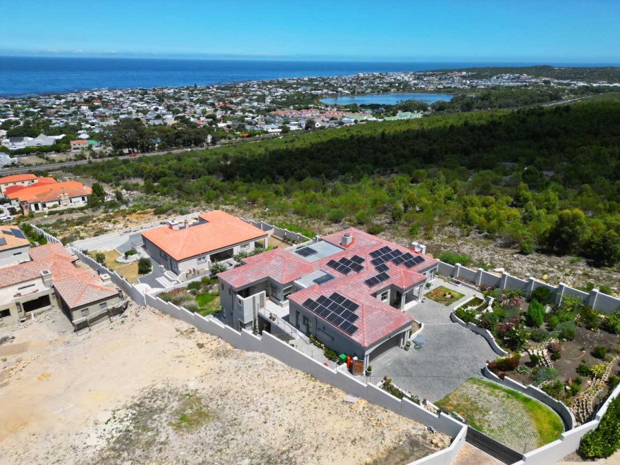 4 Bedroom Property for Sale in Onrus Western Cape